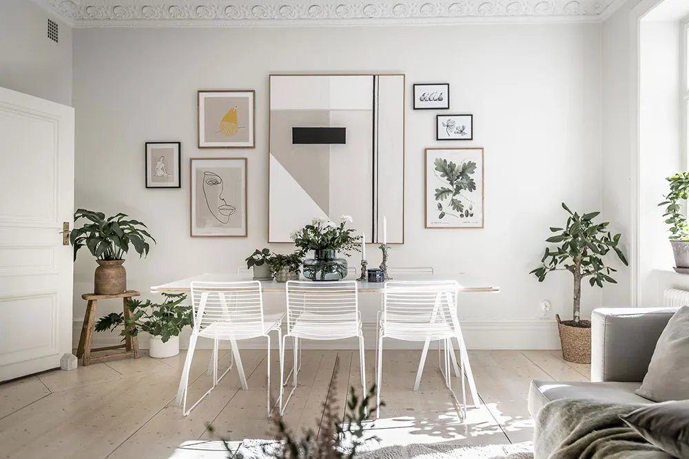 Helle monochrome Wohnung in Göteborg mit blauer Schlafzimmer (92 qm) - Gallery image 5