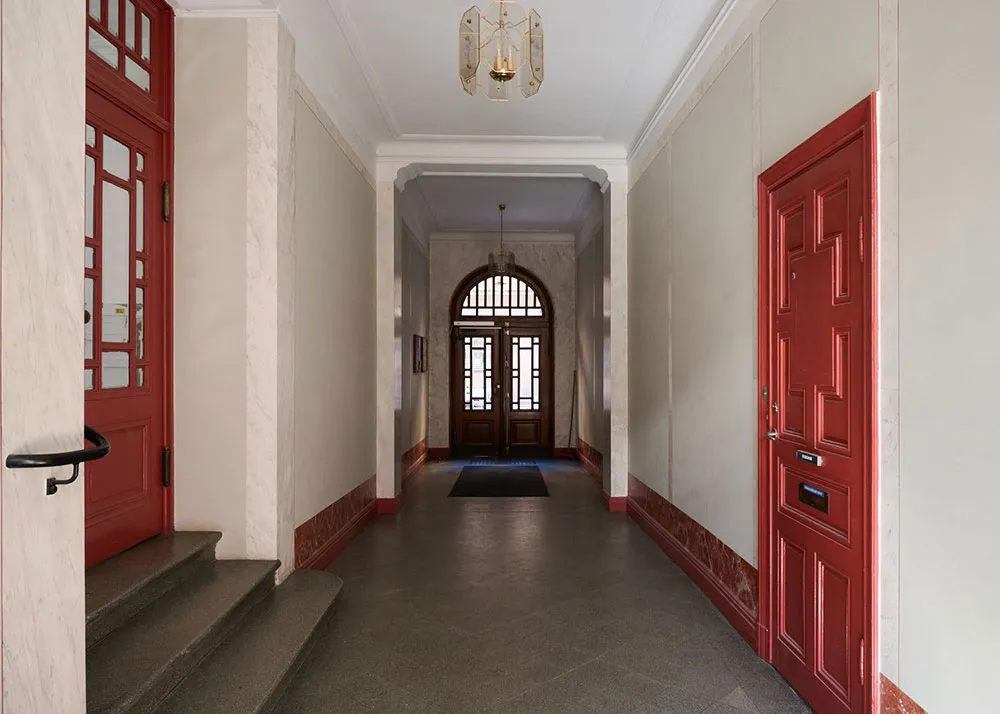 Jolie appartement scandinave avec canapé rose et cuisine blanche (49 m²) - Gallery image 22