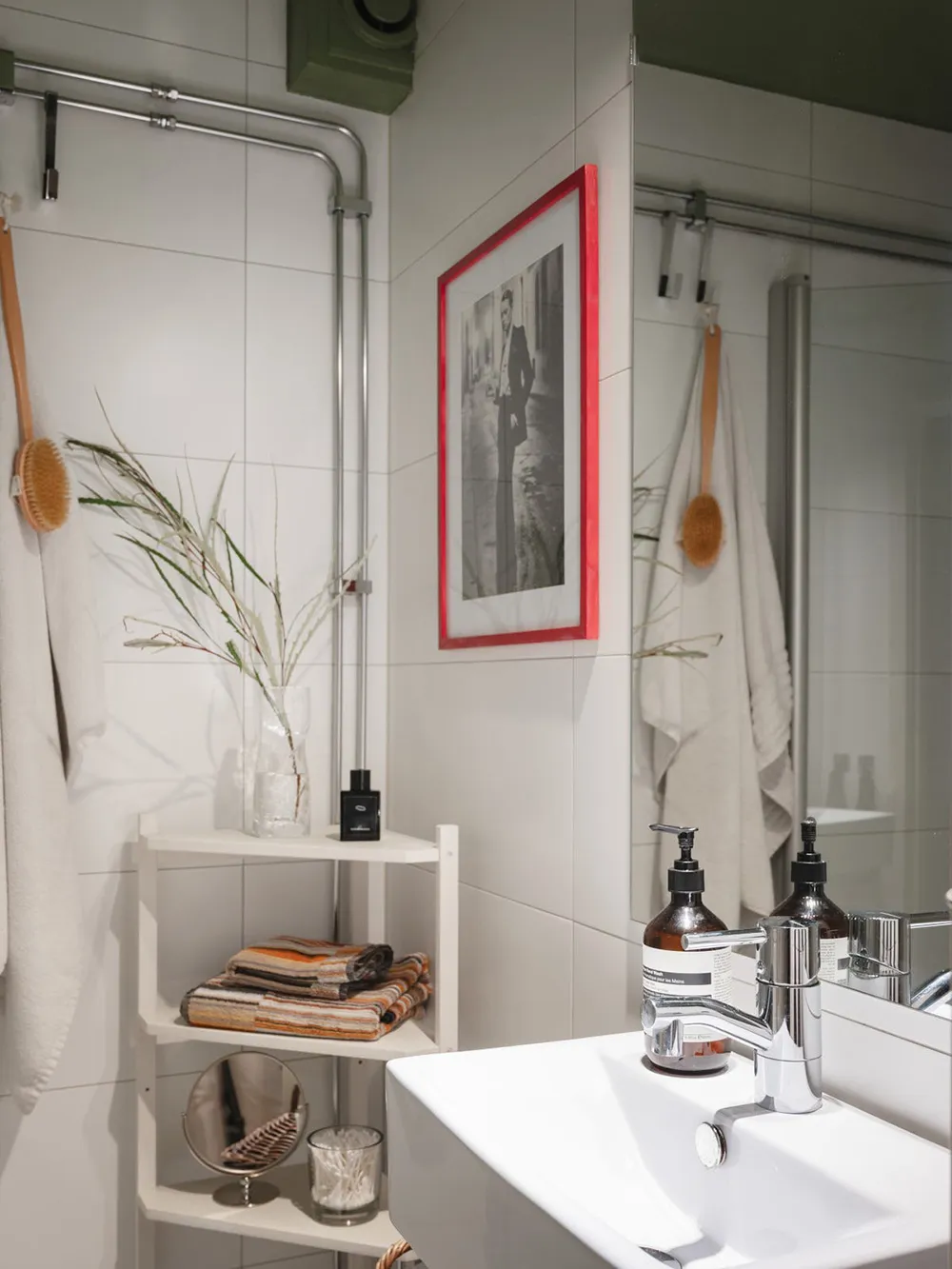 Pequeña casa escandinava con su propio trozo de naturaleza (53 m²) - Gallery image 25