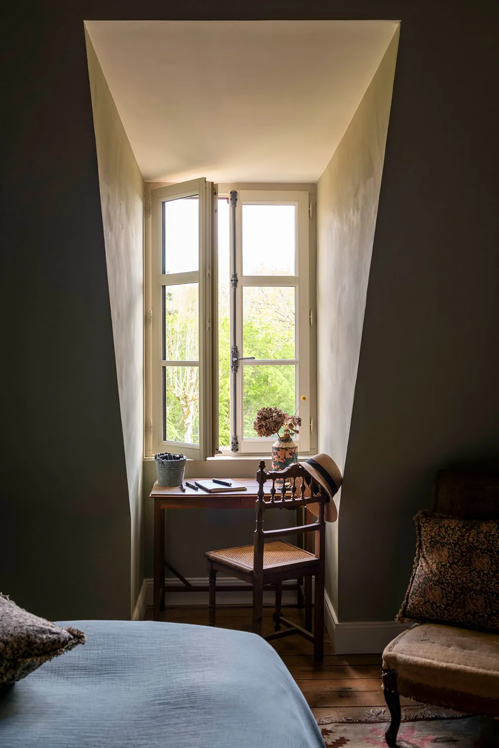 Znakomite przebudowanie starożytnej francuskiej rezydencji - Gallery image 14