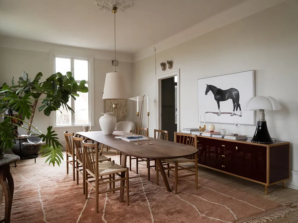 Elegante moderne Innenausstattungen traditioneller schwedischer Villen - Gallery image 6