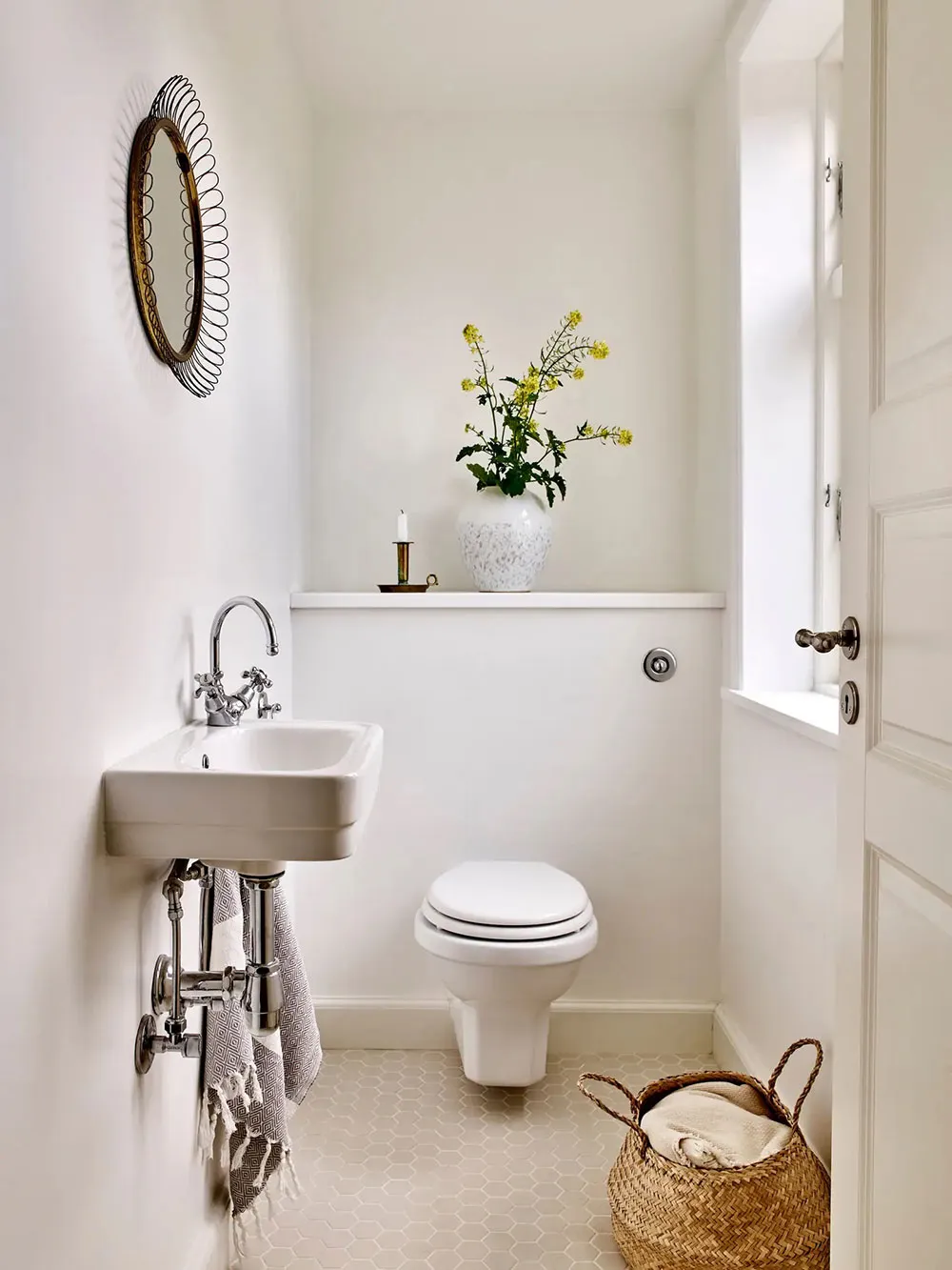 डेनमार्क में स्थित एक पुरानी ईंटों से बनी विला के आंतरिक भाग – प्रेरणादायक एवं सुंदर। - Gallery image 13