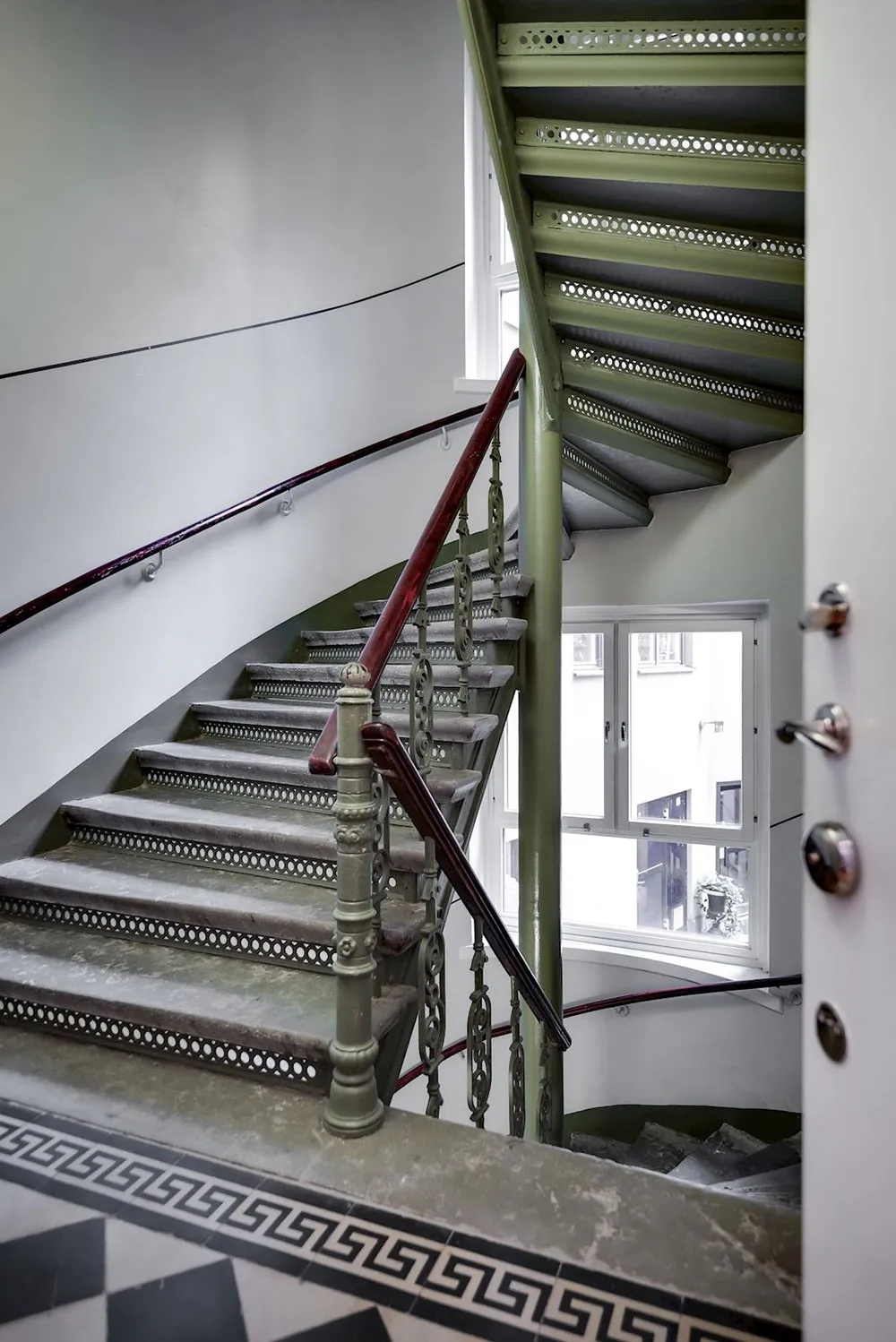 Библиотека, постеры и растения: живой интерьер в Швеции (100 кв. м) - Gallery image 24