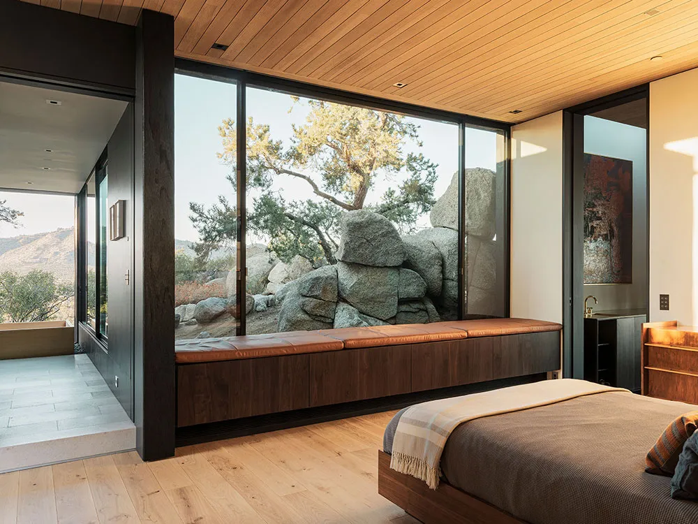 Maison dans le désert de Californie avec piscine et murs en verre - Gallery image 22