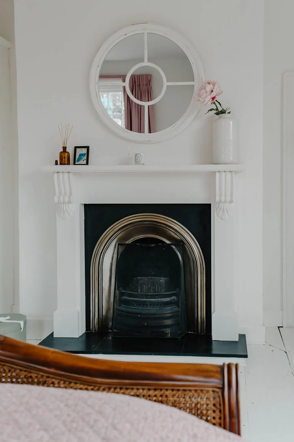 Charm of a Historic Georgian Mansion in Hampshire - Gallery image 21