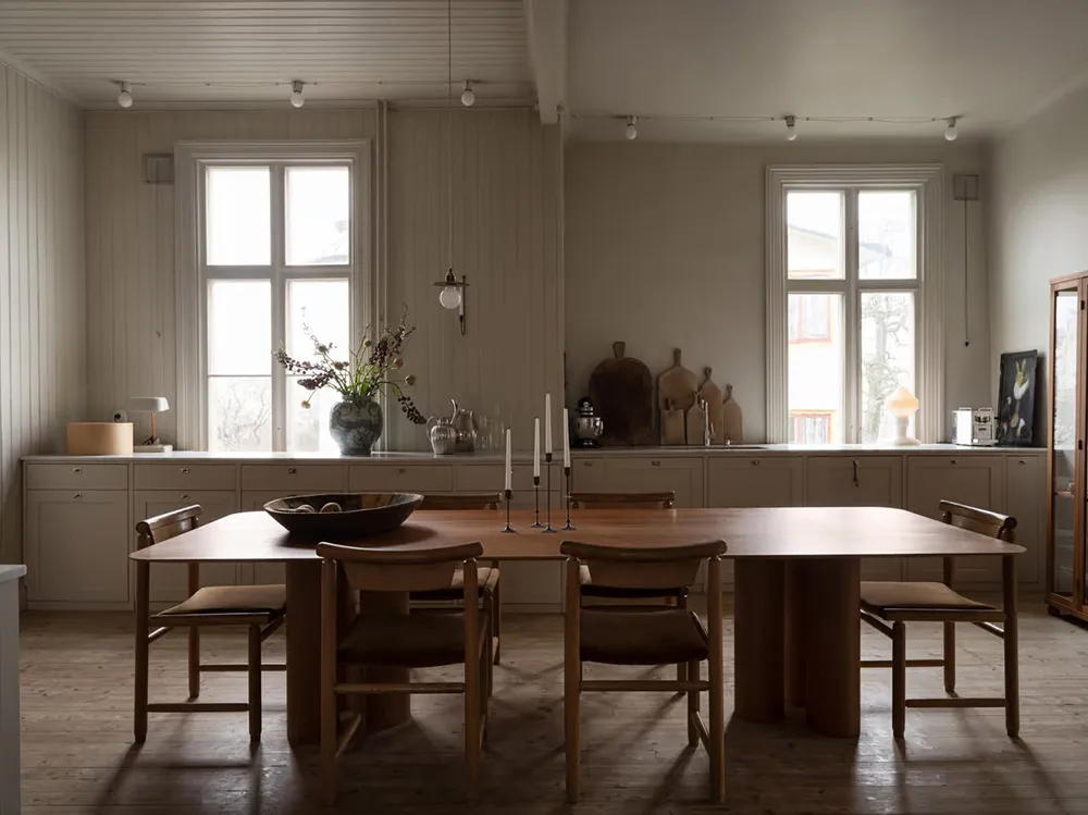 Elegante moderne Innenausstattungen traditioneller schwedischer Villen - Gallery image 8