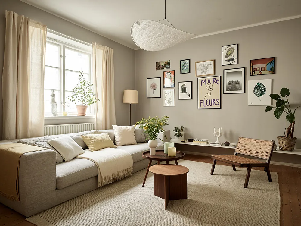 Soft Living Room and Green Bedroom: Apartment in Göteborg (60 sqm) - Gallery image 1