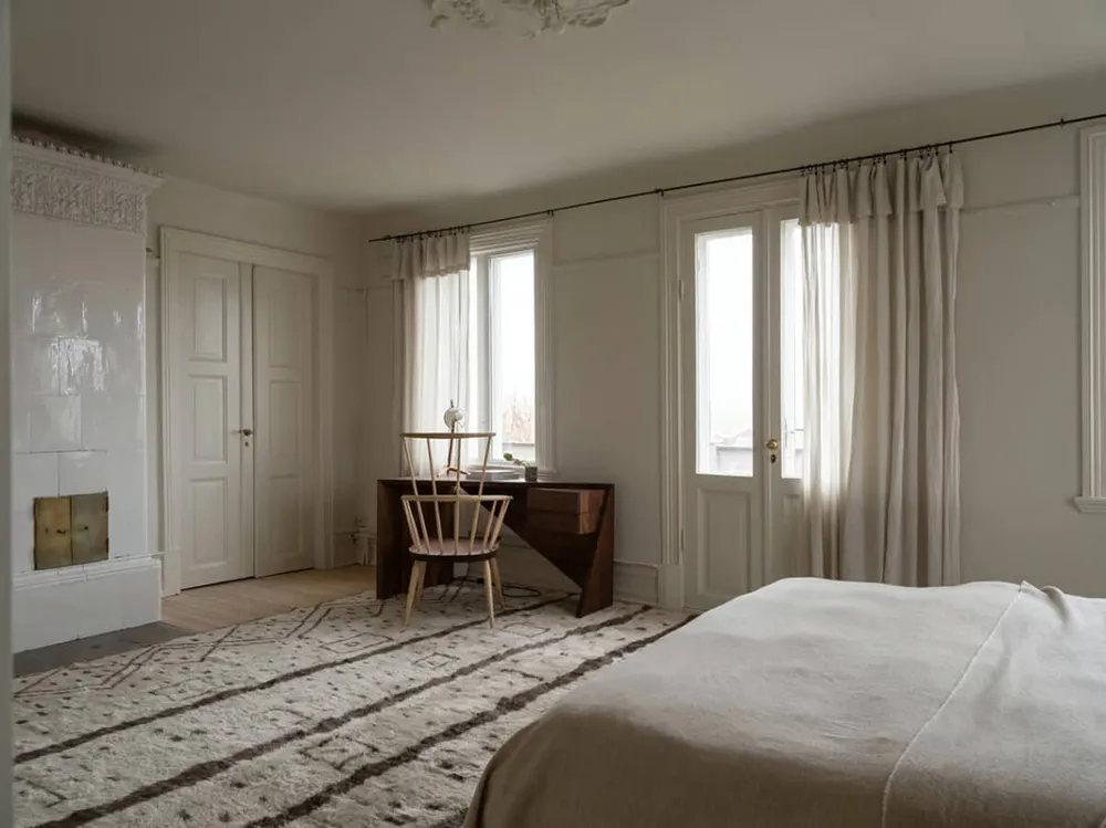 Elegante moderne Innenausstattungen traditioneller schwedischer Villen - Gallery image 24