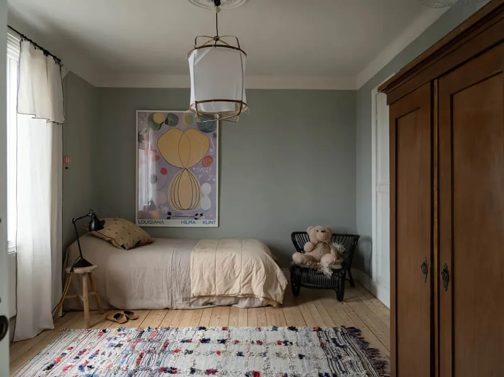 Elegante moderne Innenausstattungen traditioneller schwedischer Villen - Gallery image 25