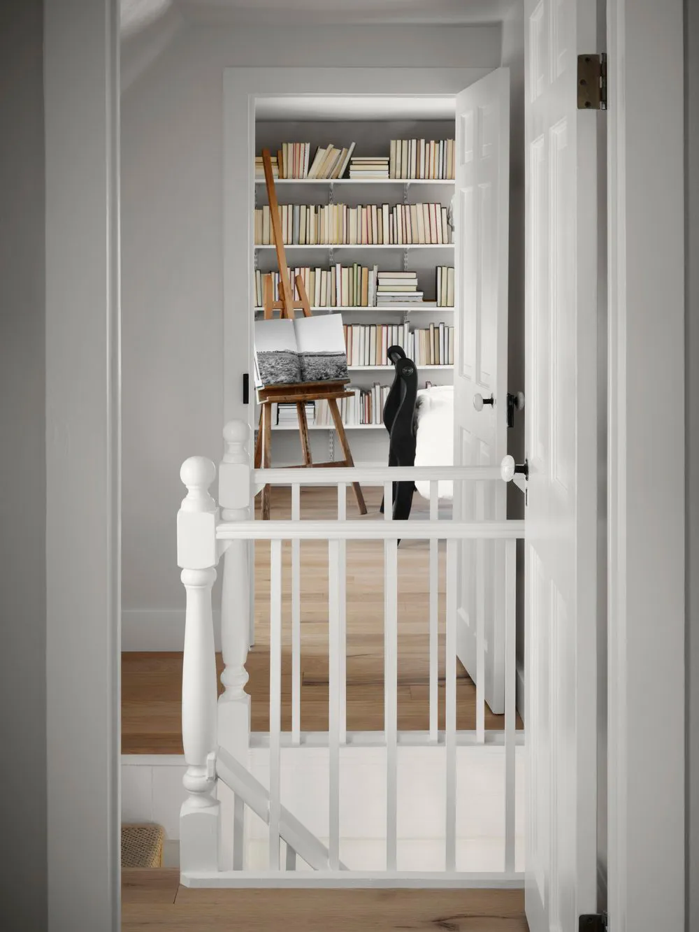 Сісти від усього: оновлення красивого підмісцевого дому, якого немає на картах - Gallery image 14