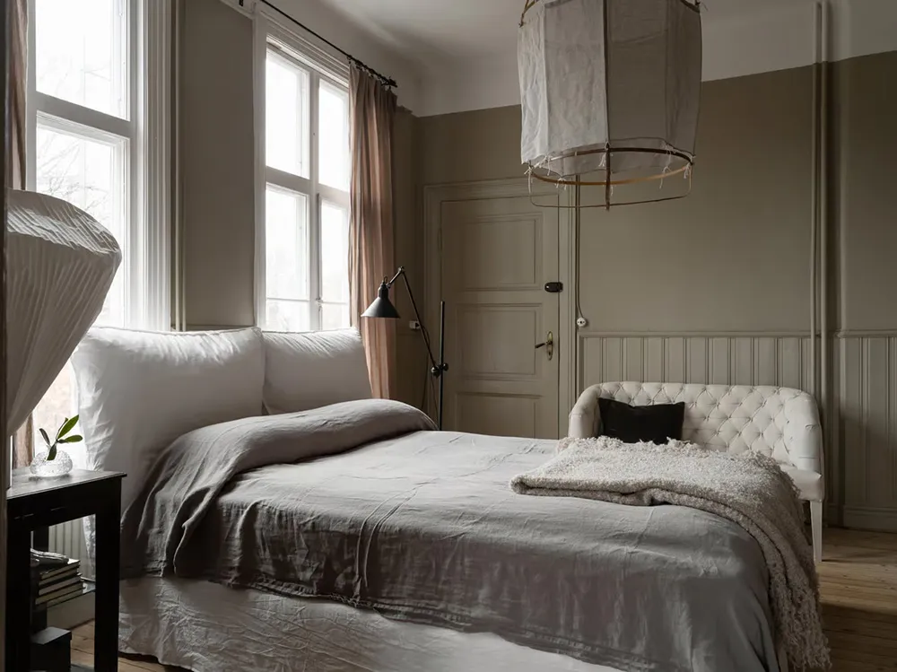 Elegante moderne Innenausstattungen traditioneller schwedischer Villen - Gallery image 14