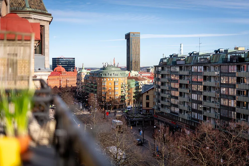 Colorful Accents and Gentle Notes: Pleasant Apartment in Goteborg (87 sqm) - Gallery image 7