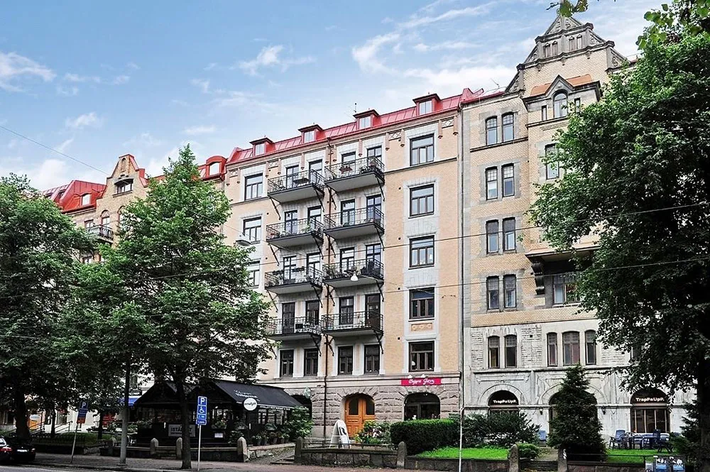 Библиотека, постеры и растения: живой интерьер в Швеции (100 кв. м) - Gallery image 26