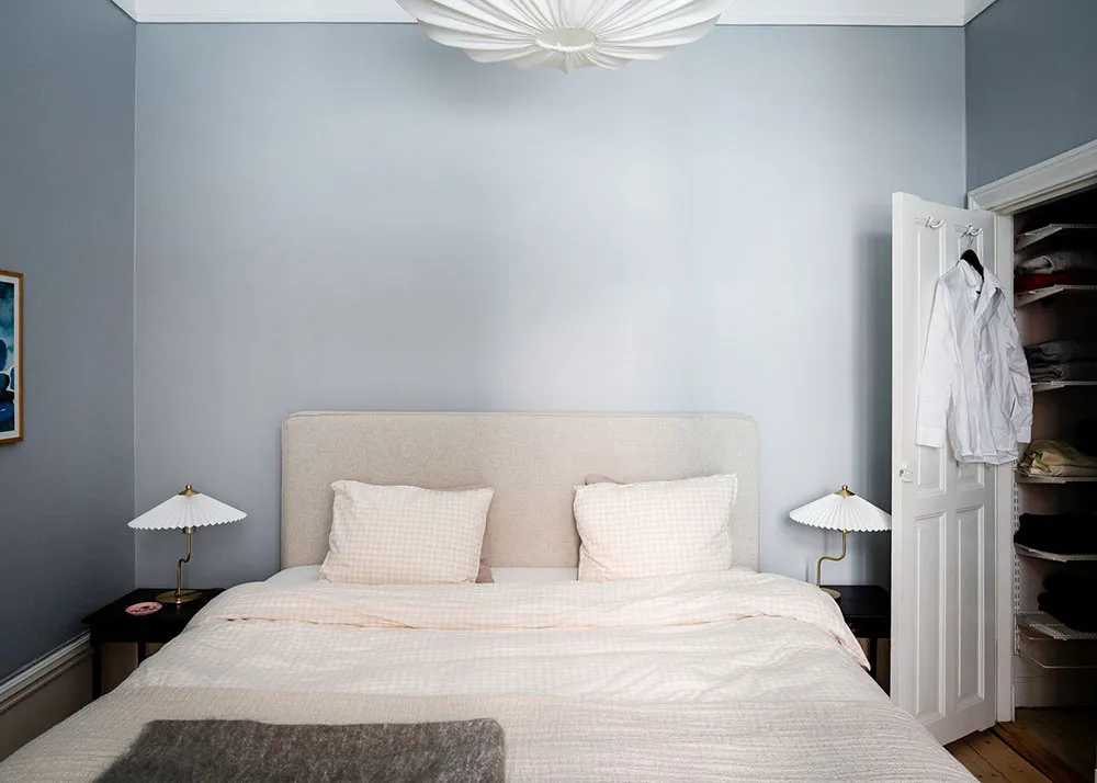 Jolie appartement scandinave avec canapé rose et cuisine blanche (49 m²) - Gallery image 14