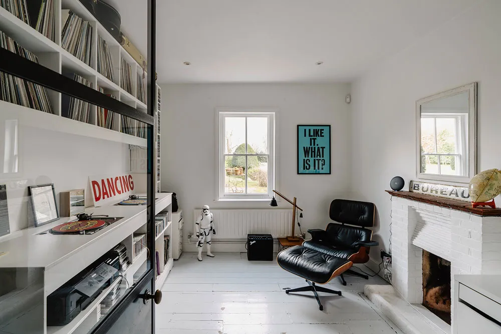 Charm of a Historic Georgian Mansion in Hampshire - Gallery image 15