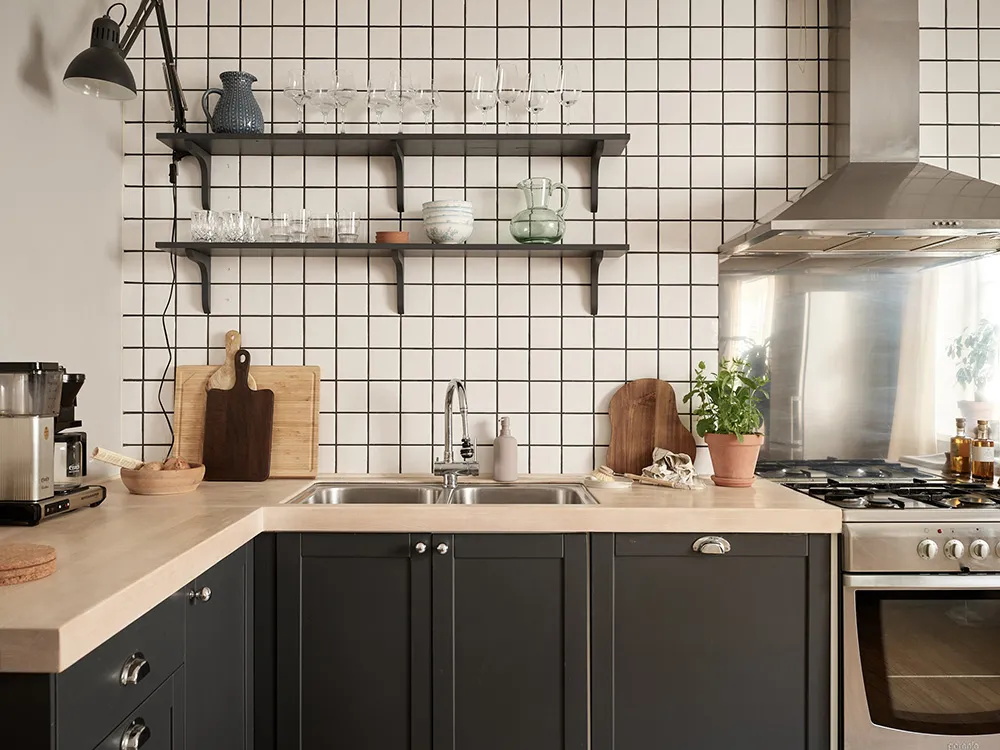 Soft Living Room and Green Bedroom: Apartment in Göteborg (60 sqm) - Gallery image 7