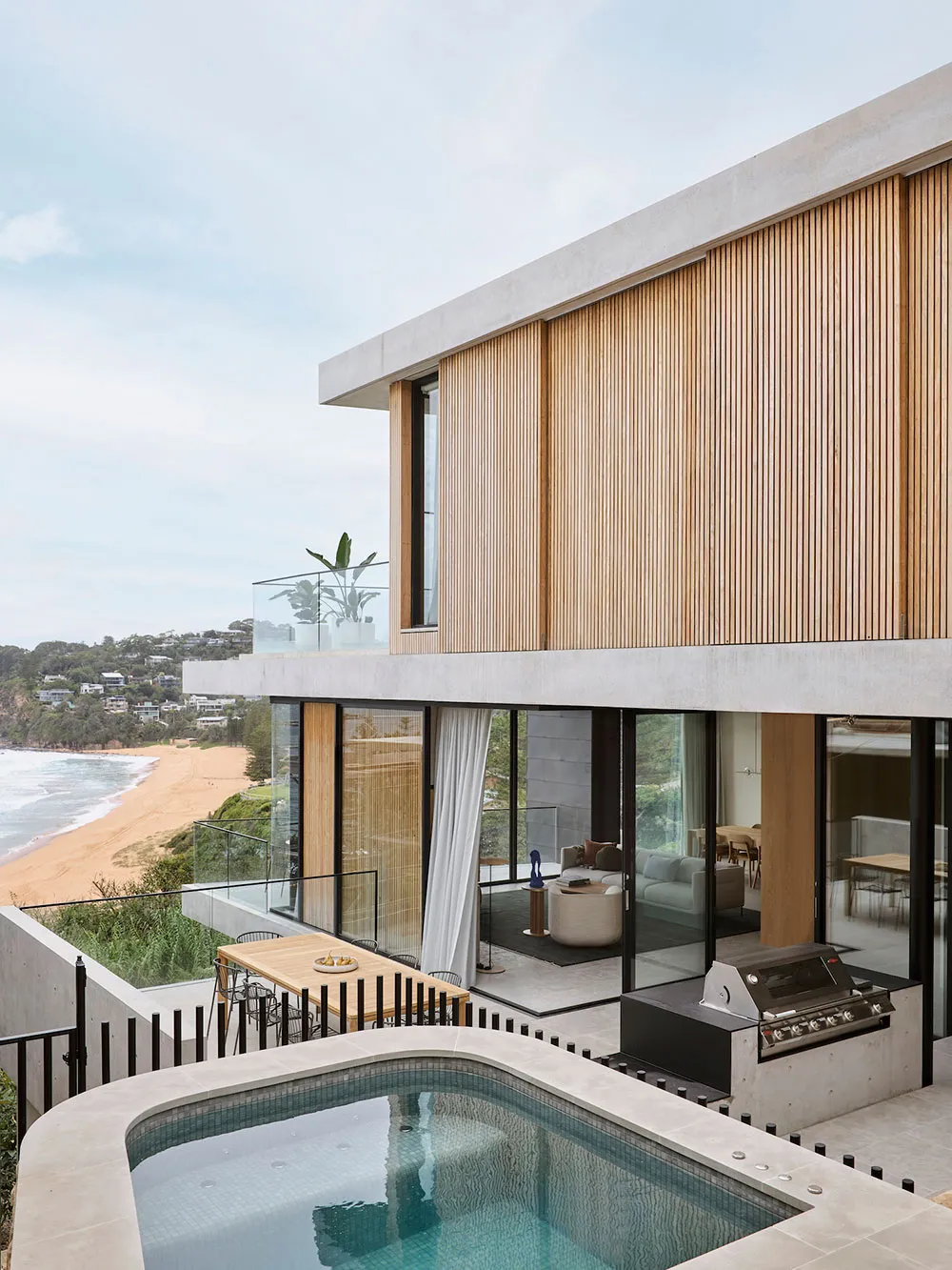 Стильний сучасний дизайн дому над океаном у Сіднеї - Gallery image 1