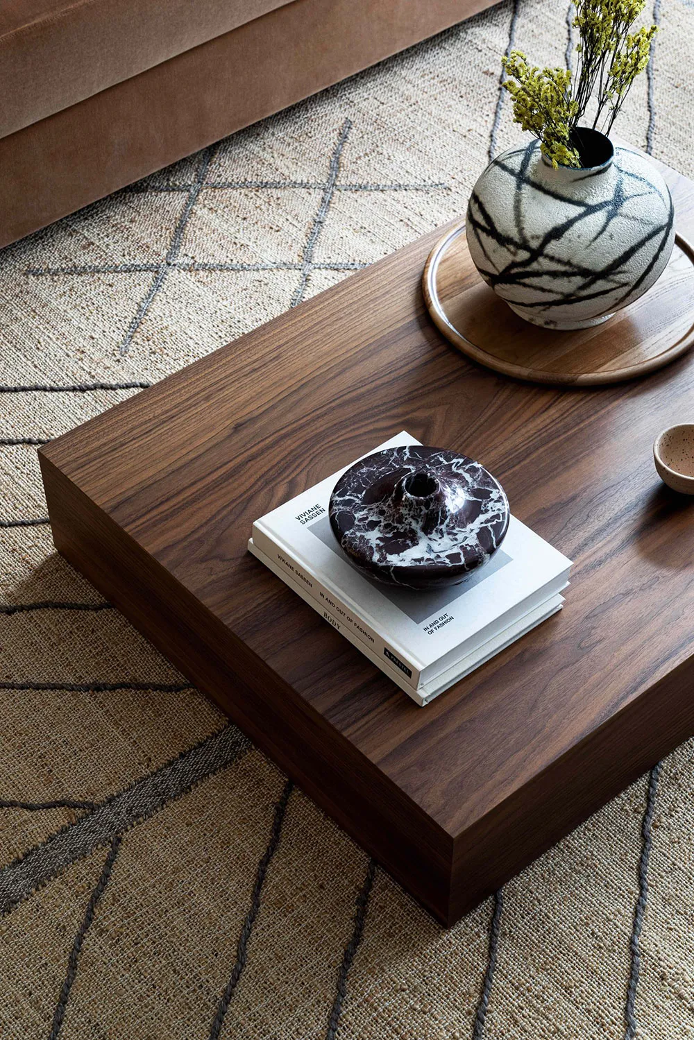 Elegant and Stylish Interior in London - Gallery image 3