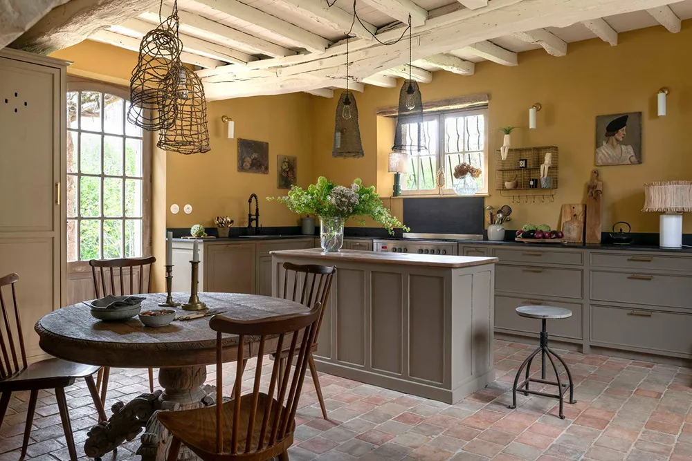 Znakomite przebudowanie starożytnej francuskiej rezydencji - Gallery image 5