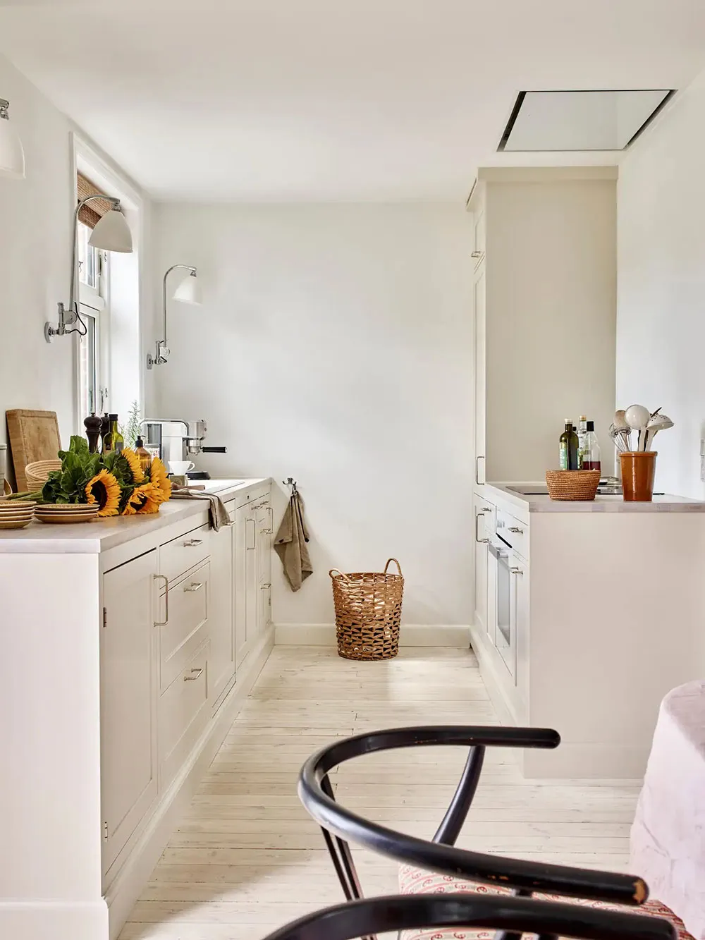 डेनमार्क में स्थित एक पुरानी ईंटों से बनी विला के आंतरिक भाग – प्रेरणादायक एवं सुंदर। - Gallery image 6