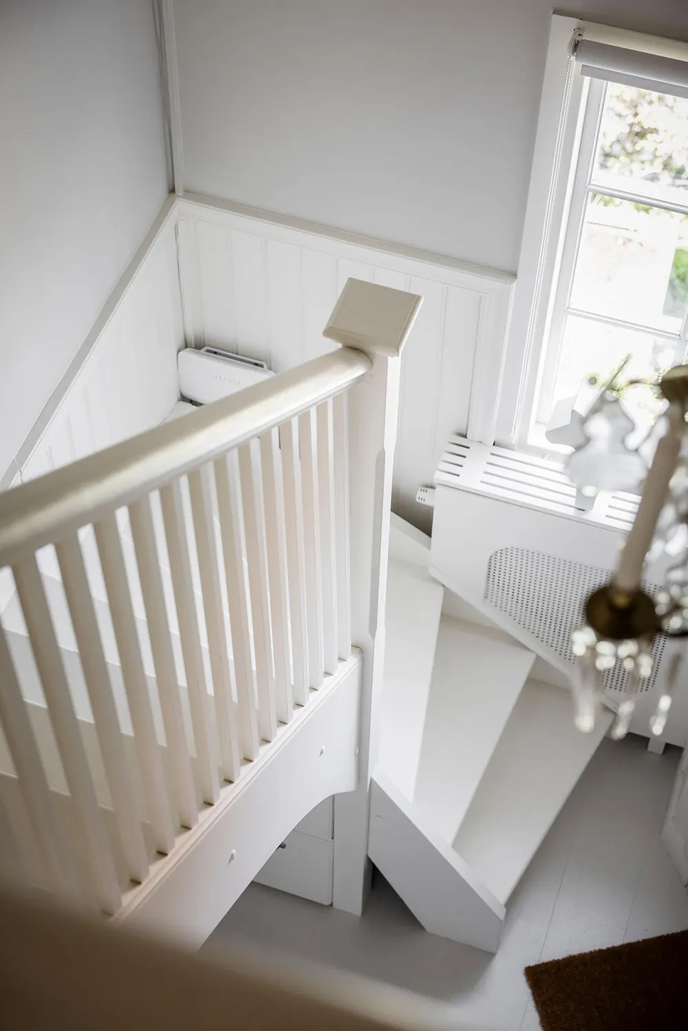 Белые интерьеры и винтажный декор: красивая дача в Швеции - Gallery image 21