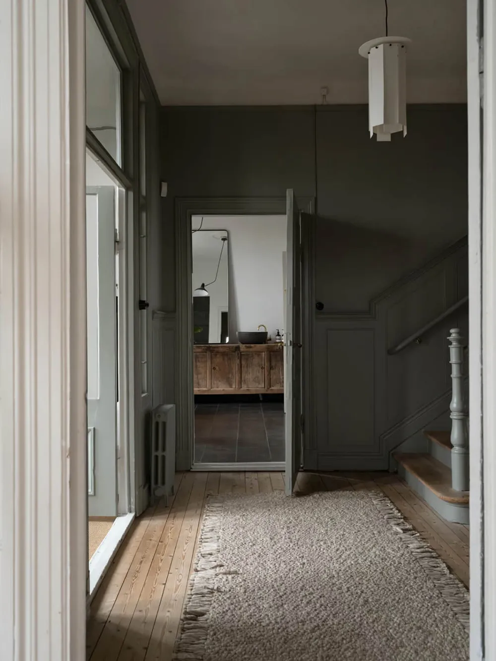 Elegante moderne Innenausstattungen traditioneller schwedischer Villen - Gallery image 20