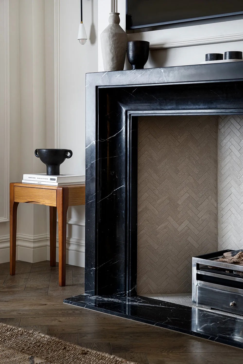 Elegant and Stylish Interior in London - Gallery image 5