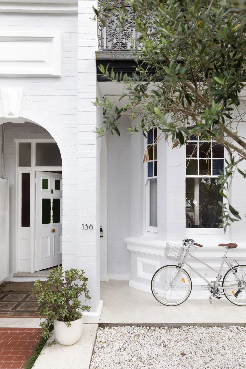 Світлий і ніжний інтер'єр дому архітектора Ева-Марі Прінес у Сідні - Gallery image 1