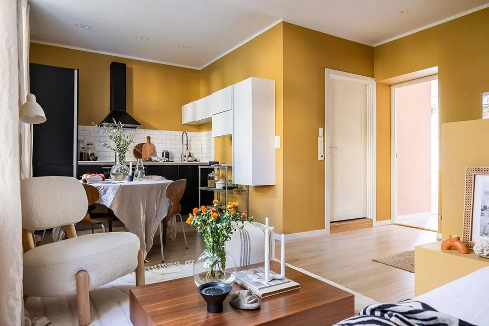 Small but cozy apartment in Oslo with yellow living room (43 sq. m) - Gallery image 3