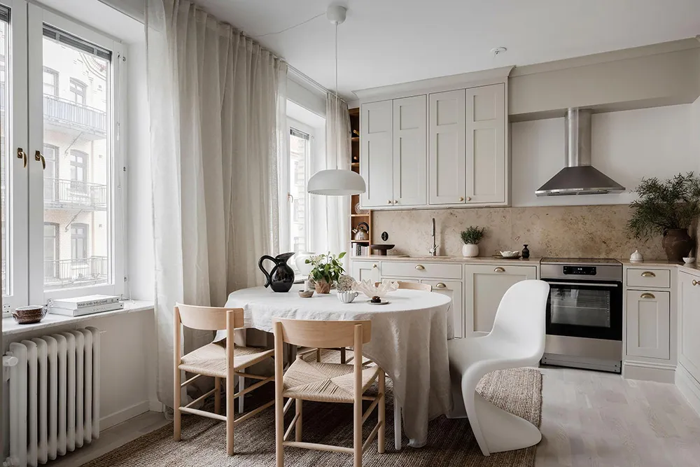 Cozy Warm Details in a Bright Scandinavian Interior (87 sq. m) - 7