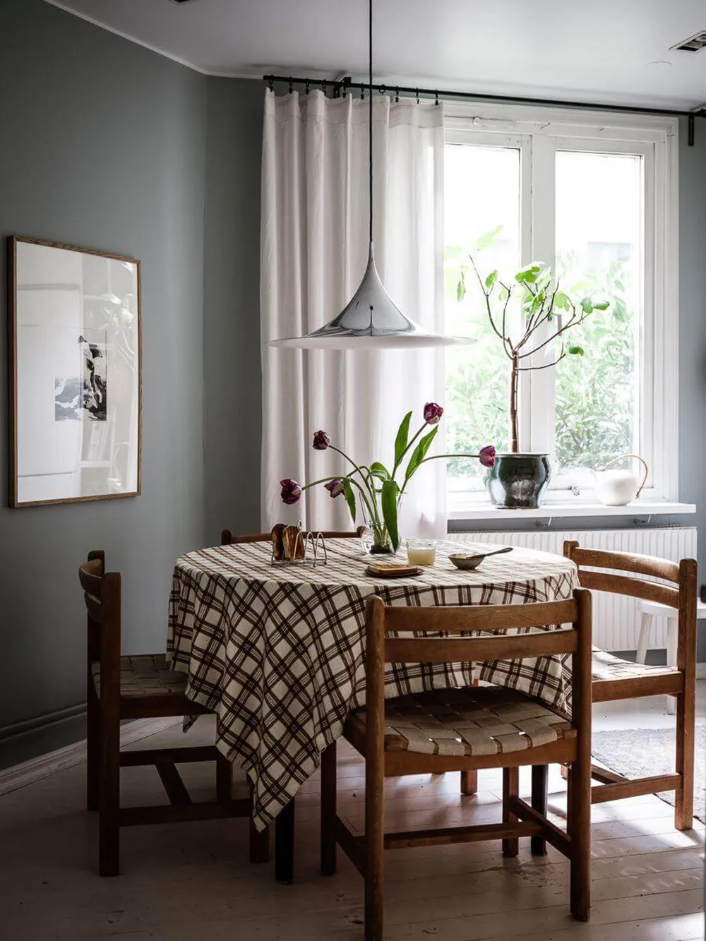 Appartement scandinave avec salon beige et chambre à coucher terre deSienne (68 m²) - Gallery image 11