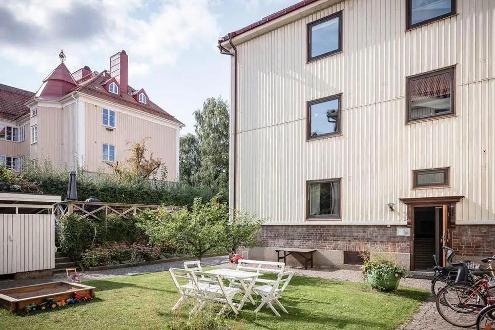 Gemütlicher grau-beige Interior mit Kamin in Göttingen (58 qm) - Gallery image 23