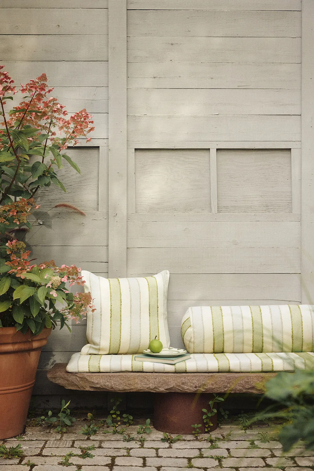 Запах лета в новых работах фотографа Idha Lindhag - Gallery image 8