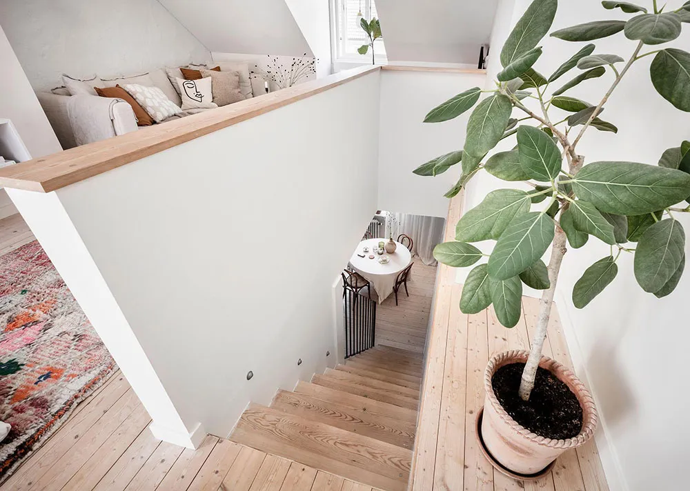 Mała dwupoziomowa kwatera z belkami w Szwecji (55 m²) - Gallery image 13