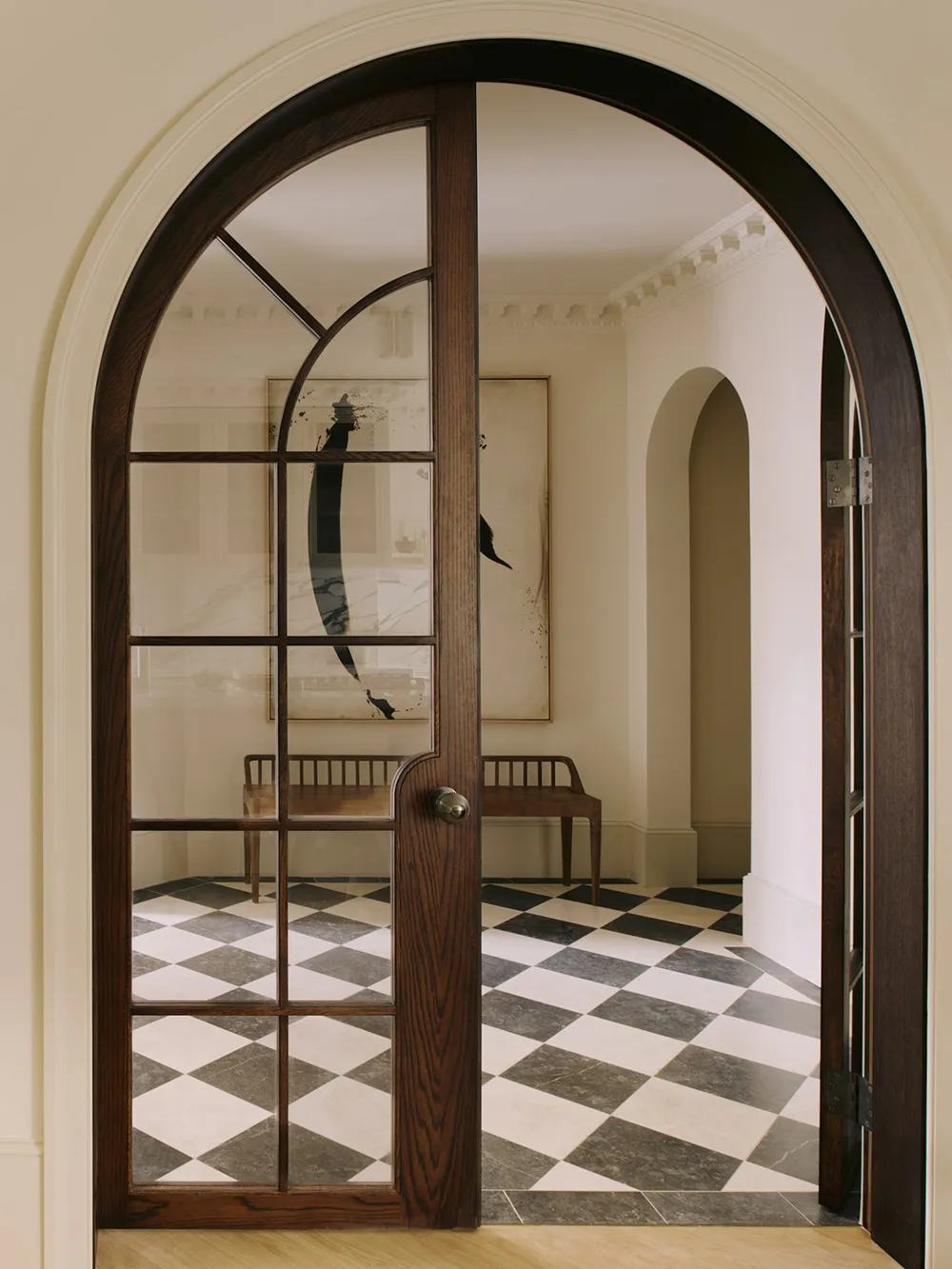 Elegant and Cozy Timeless Design in a Victorian House in London - Gallery image 9