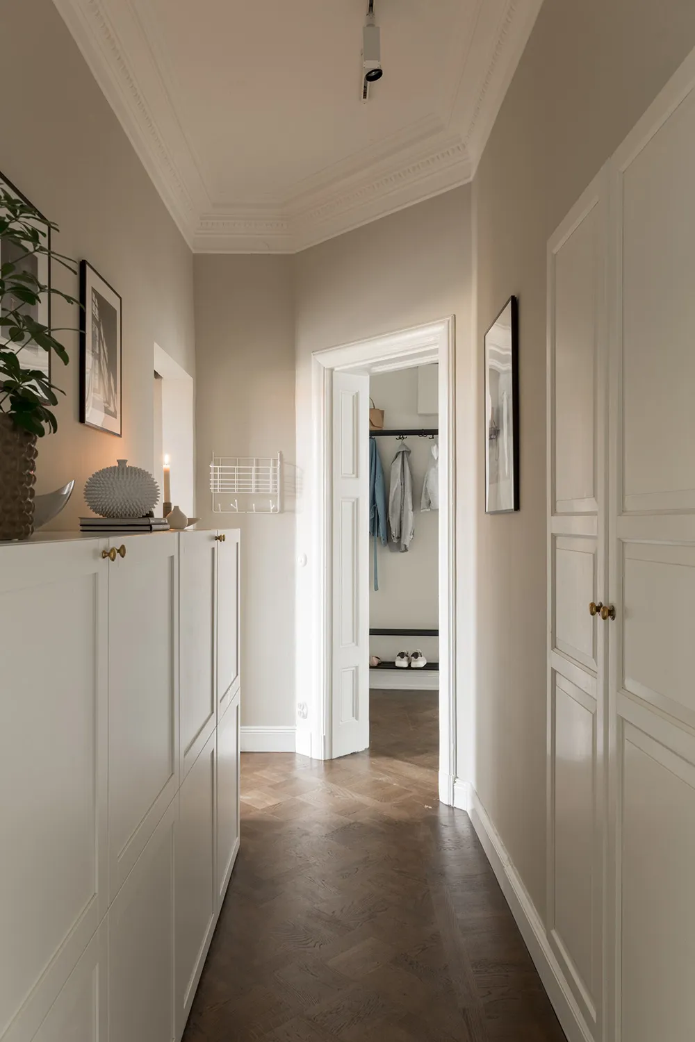 Красивые оттенки синего в дизайне элегантной квартиры в Стокгольме (93 кв. м) - Gallery image 25