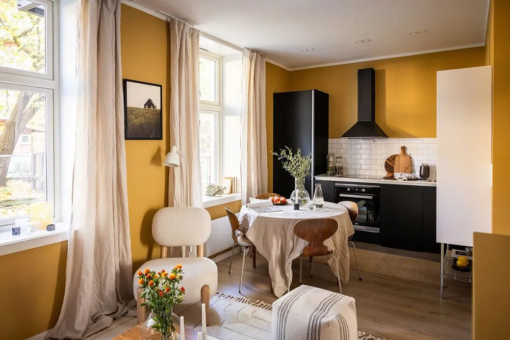 Small but cozy apartment in Oslo with yellow living room (43 sq. m) - Gallery image 2