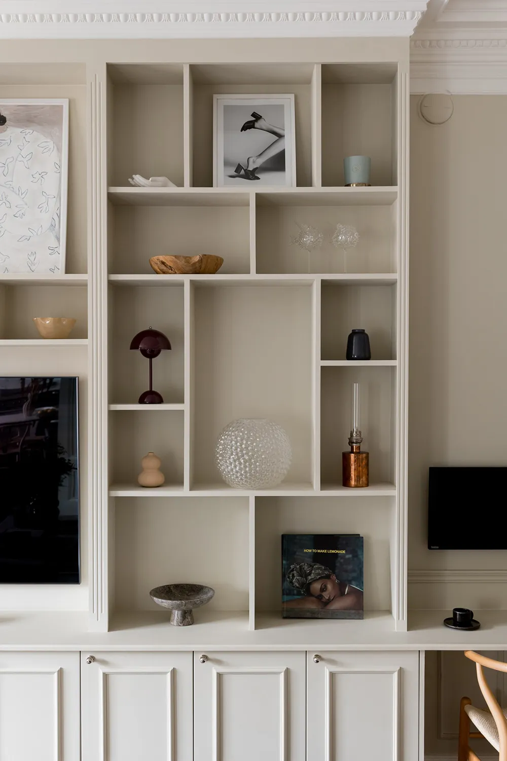 Красивые оттенки синего в дизайне элегантной квартиры в Стокгольме (93 кв. м) - Gallery image 10