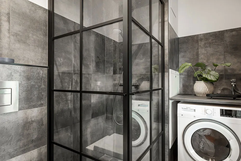 Маленькая скандинавская квартира с бетонными стенами (46 кв. м) - Gallery image 19