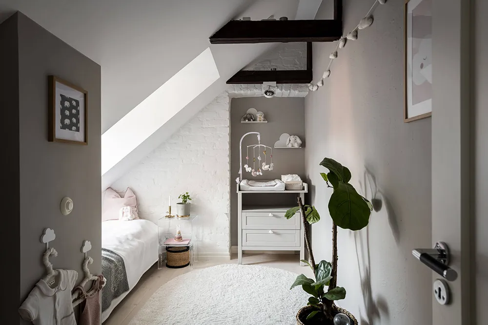 स्टॉकहोम में सुंदर अपार्टमेंट, जिसमें घुमावदार सीढ़ियाँ हैं। - Gallery image 29