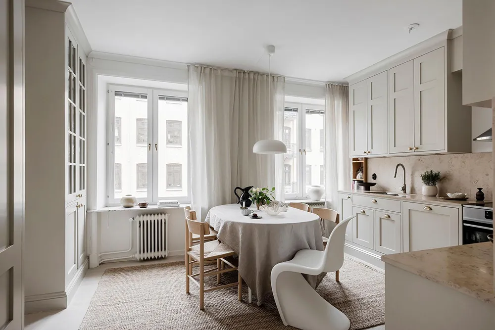 Cozy Warm Details in a Bright Scandinavian Interior (87 sq. m) - 4