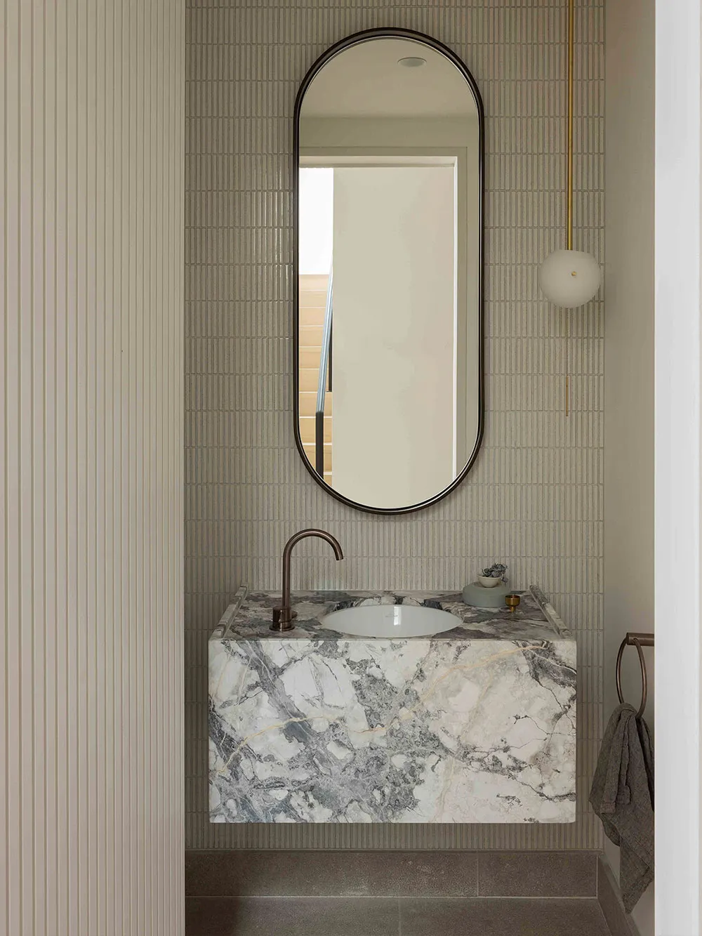 Une élégance atténuée dans le design d'une maison moderne en Australie - 14