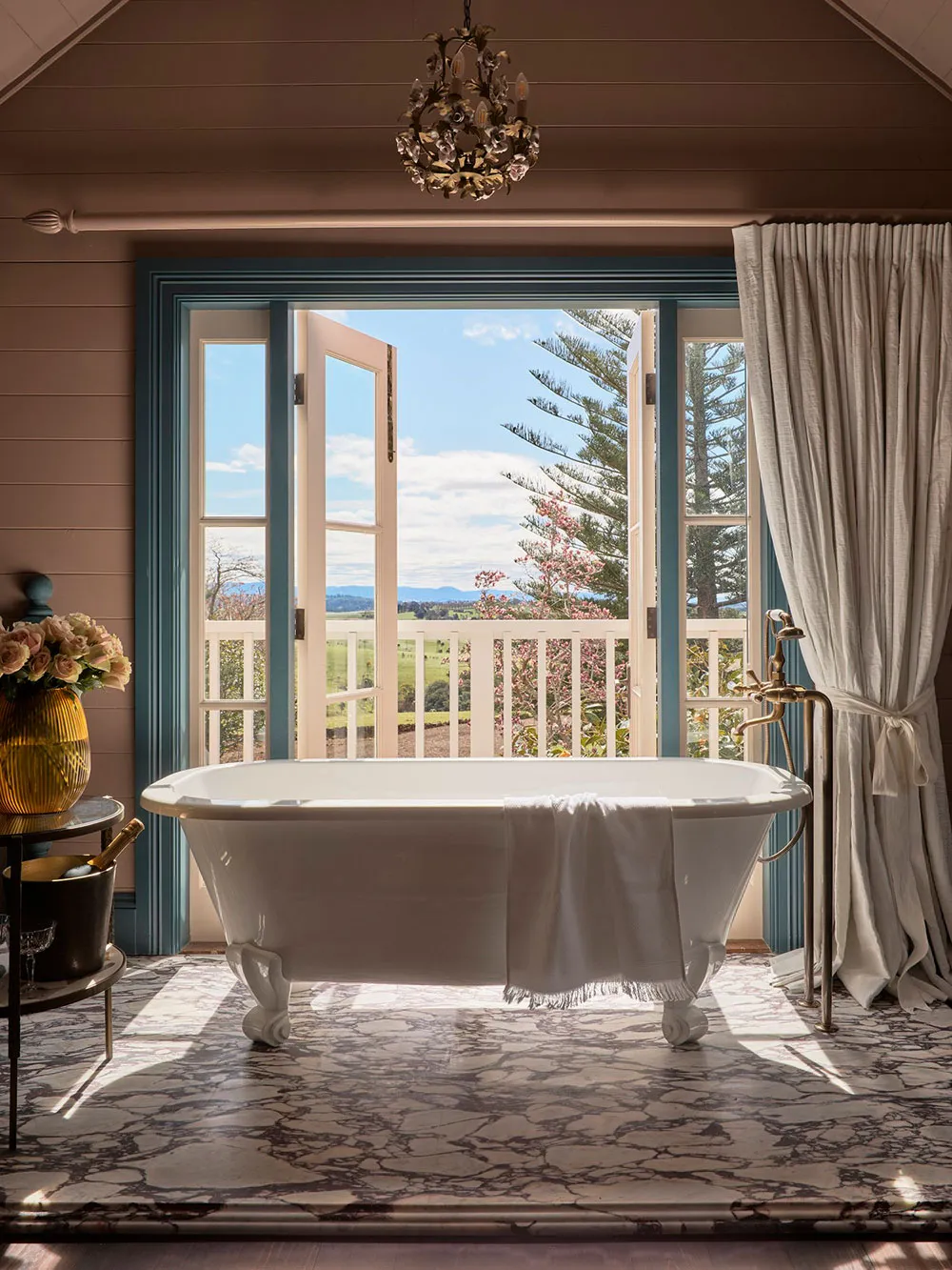 Красивые оттенки и винтаж в обновленном дизайне старинной фермы в Австралии - Gallery image 16