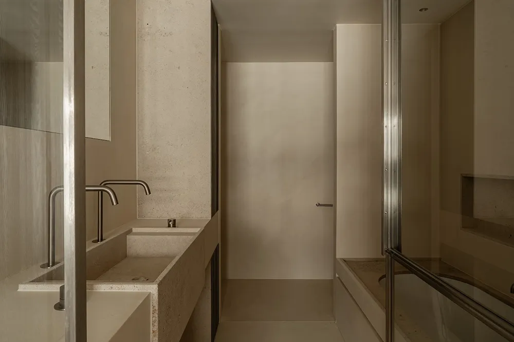 Minimailsm paisible sur la côte de la mer du Nord - Gallery image 19