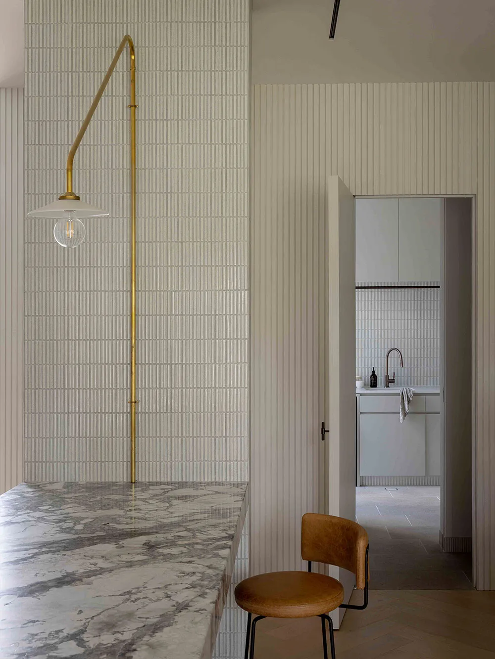 Une élégance atténuée dans le design d'une maison moderne en Australie - 12