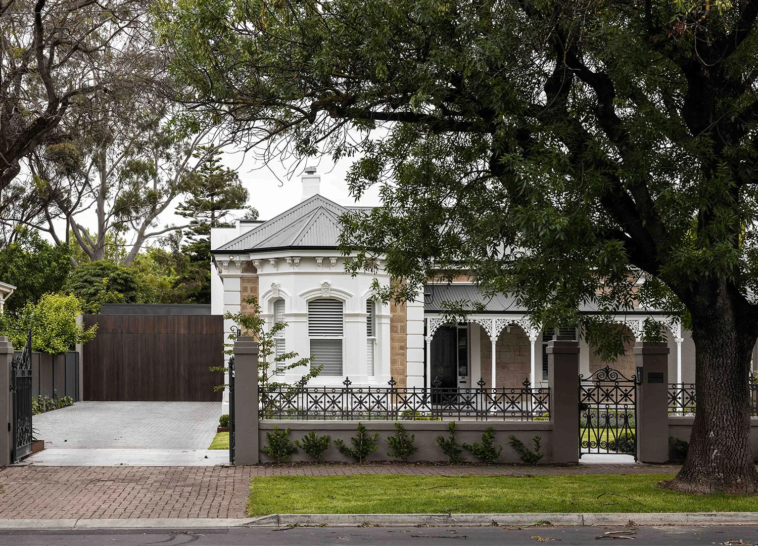 Une élégance atténuée dans le design d'une maison moderne en Australie - 23