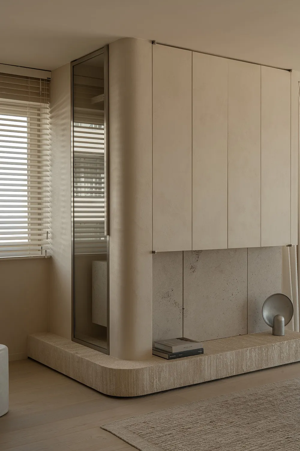 Minimailsm paisible sur la côte de la mer du Nord - Gallery image 9