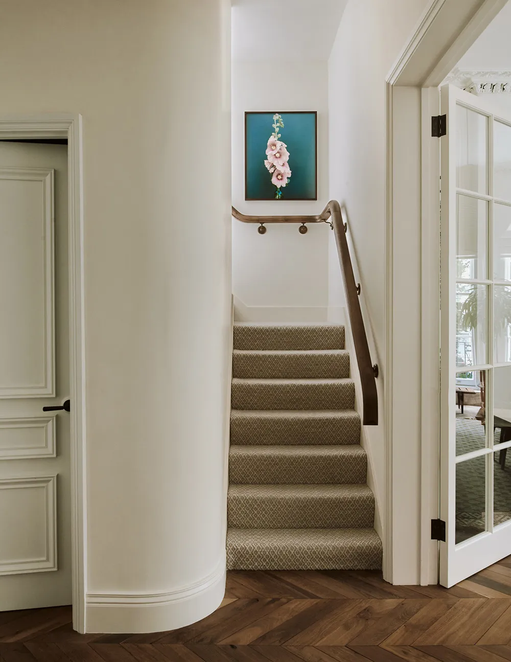 Spokojna elegancja i francuskie nuty w дизайне apartamentów w Londynie - Gallery image 22