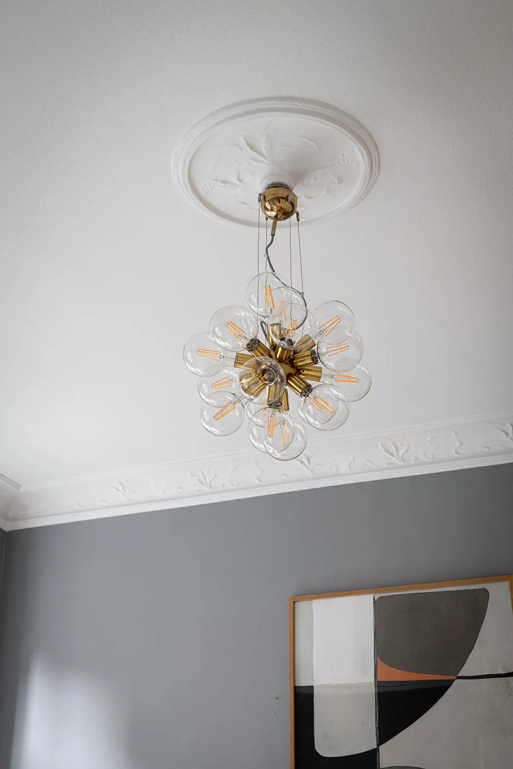 Murs gris et décoration chaleureuse : appartement cosy à Göteborg (63 m²) - Gallery image 15