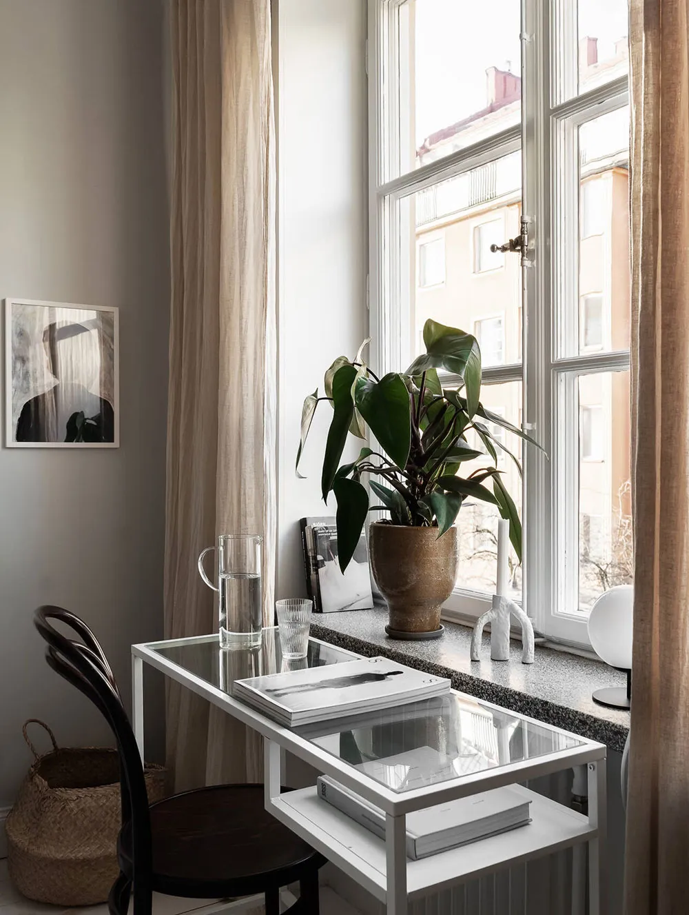 Амбарная дверь и кухня в нише: компактная и стильная двушка в Швеции (46 кв. м) - Gallery image 13